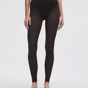 Lululemon Nulu High-Rise Mesh-Leg Tight 28"